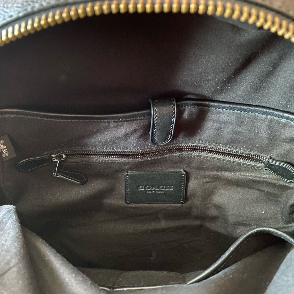Coach Signature Academy Backpack - Picture 3 of 16